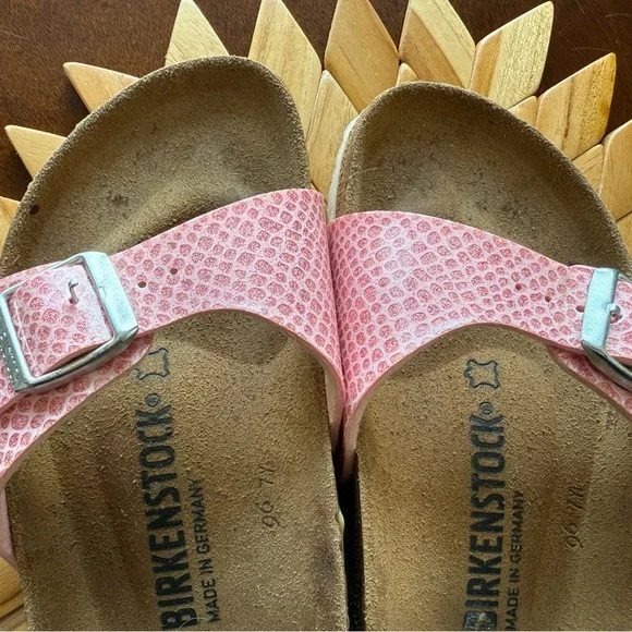 Birkenstock Pink Women's Sandals sz 38 excellent used condition - Picture 4 of 8